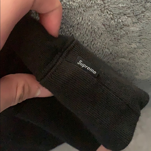 Supreme Hoodie - Picture 4 of 4